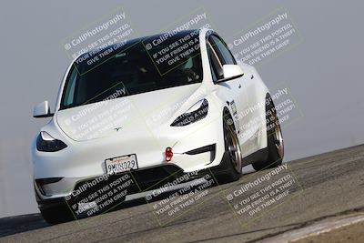 media/Oct-19-2025-Speed Ventures (Sun) [[a6e7fe67be]]/TC B/Session 1 (Grapevine)/